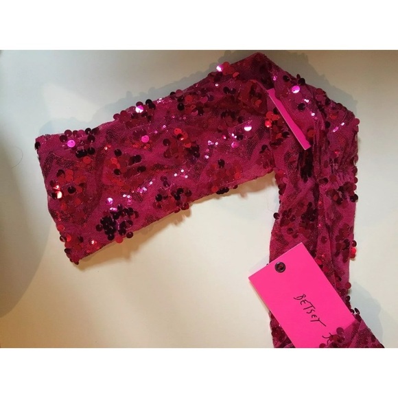 BETSEY JOHNSON Fun Fancy Sequin Infinity Scarf - Picture 4 of 4